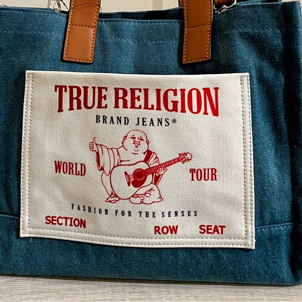 🔥True Religion Denim and Leather Straps Xbody bag 13”Wx10”L🔥 - Picture 2 of 5